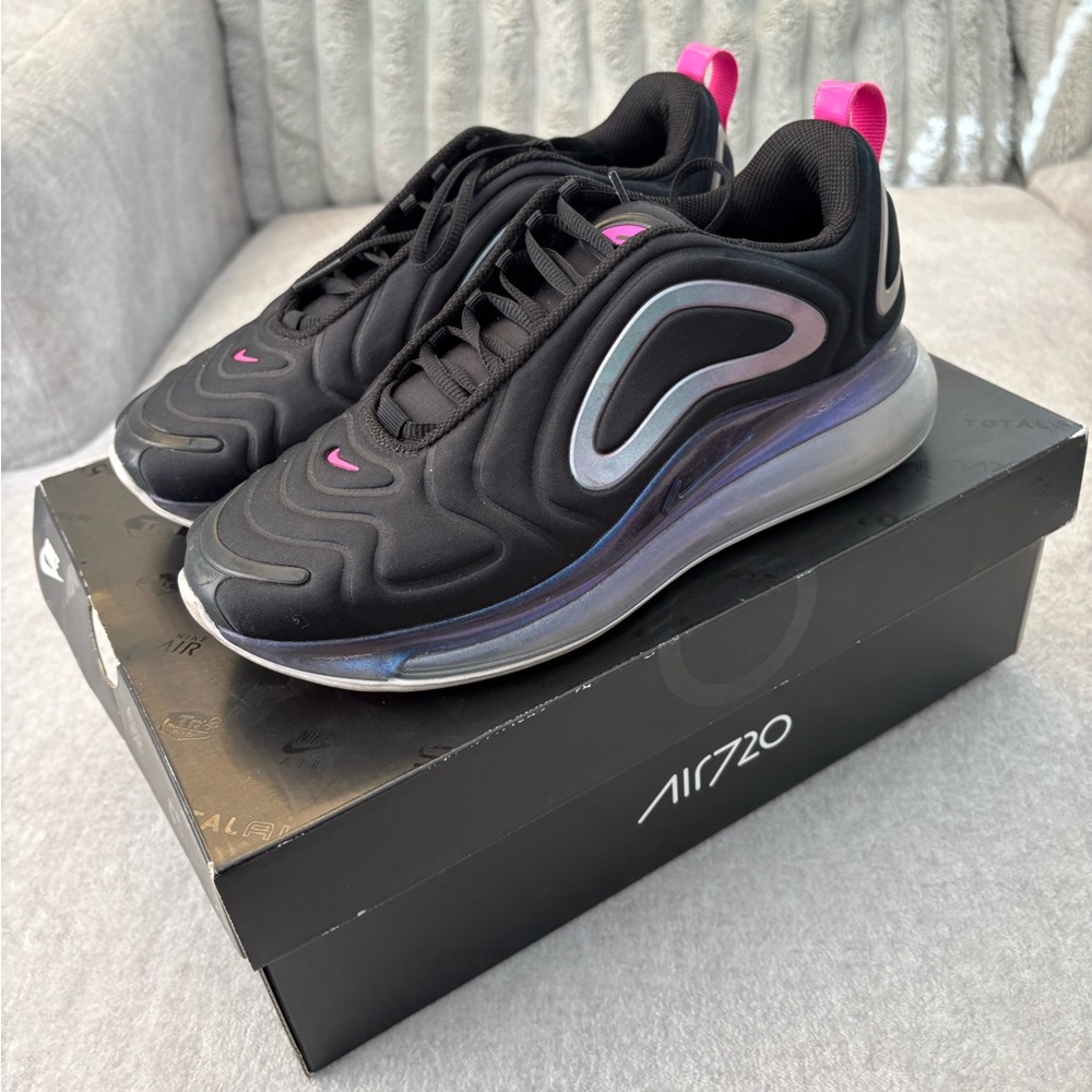 Women’s AIR MAX 720 SE